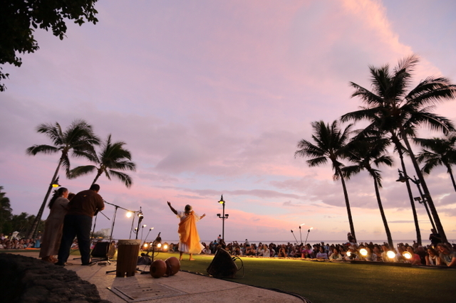 hula02.JPG